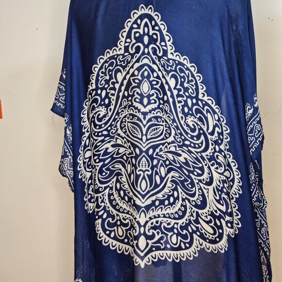 Woman's Woven Heart kimono boho medallion print fringe accent blue cover up S1 - Picture 3 of 11